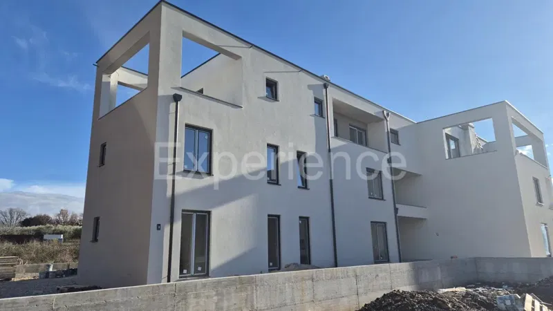 Parenzo - a circa 1 km dal mare - attico con VISTA MARE! – 2