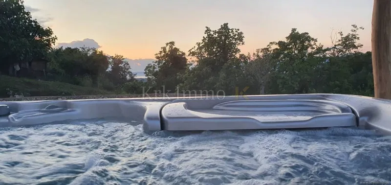 Prodaja: Mediteranska rustikalna kuća s jacuzzijem! – 2