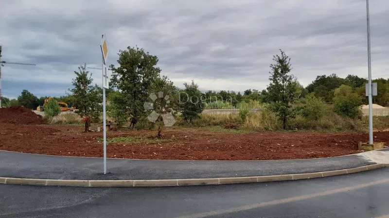 Terreno Poreč, 2.420m2 – 3