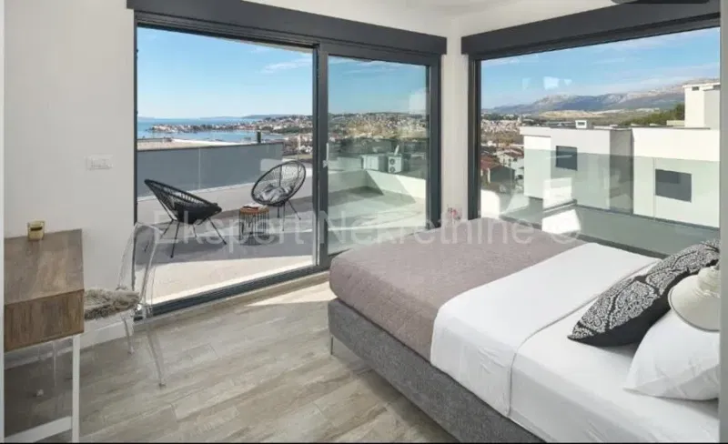 Podstrana, Strožanac, villa di lusso 350m2 con piscina, vista mare – 2