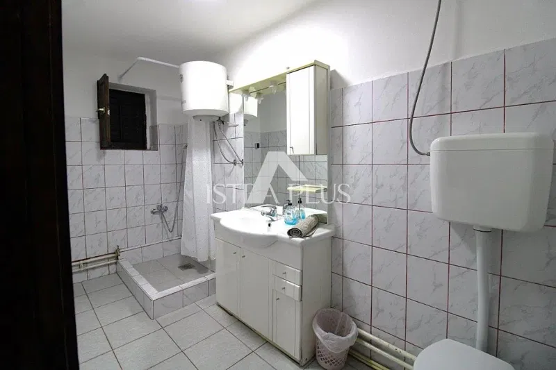 OPPORTUNITY! Two apartments in Poreč with a yard, 850m from the sea!! – 3