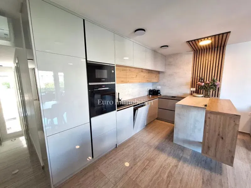 Appartamento con piscina in posizione prestigiosa! – 3