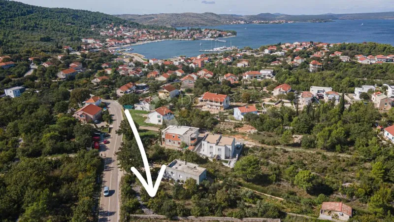 Terreno Bilice, Šibenik - Okolica, 798m2 – 2