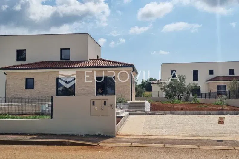Istria, Poreč, house with Mediterranean style – 2