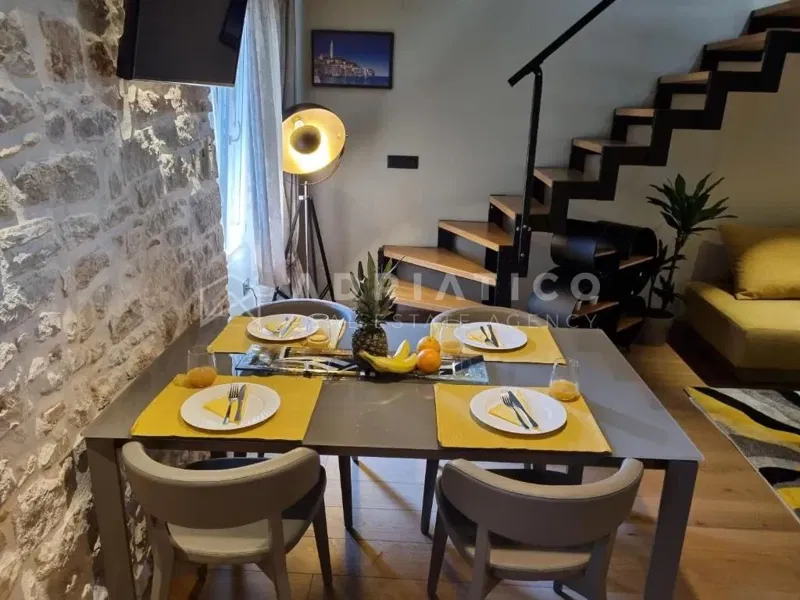 Rovinj Old Town – renovated 55 m² apartment, 100 m from the beach – 3