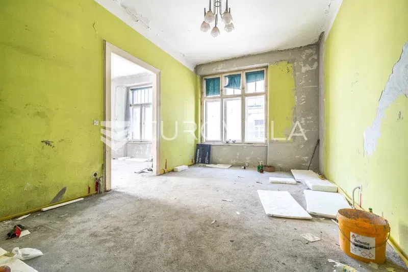 Zagreb, Palmotićeva street, excellent three bedoom apartment, old building with new elevator 136 m² – 2