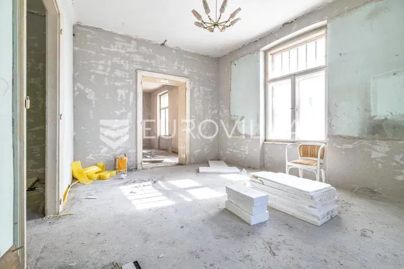 Zagreb, Palmotićeva street, excellent three bedoom apartment, old building with new elevator 136 m² – 3