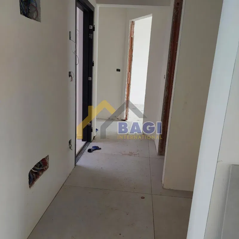 Appartamento Pula 86,26m2-Giardino 113m2-due parlings-ripostiglio – 3