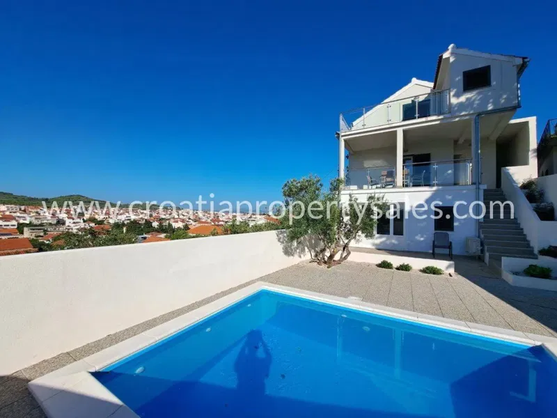 Sibenik, villa for sale, 760.000 € – 3