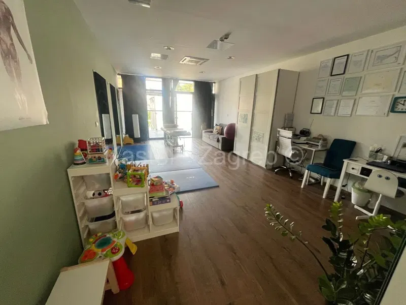 Zabok, Centar, City Park, uredski prostor, 59m2 i terasa 10m2