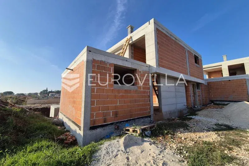 Istria, Kaštelir, semi-detached house with pool and sea view – 3