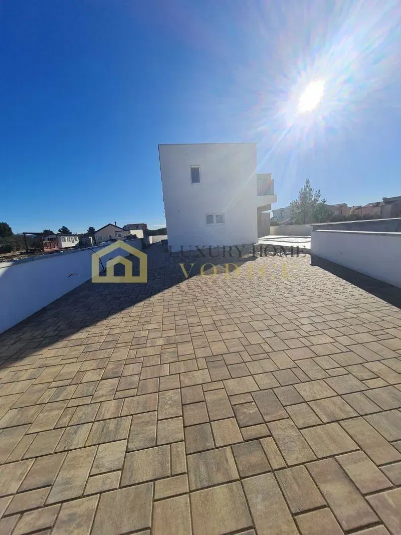 House Srima – 3