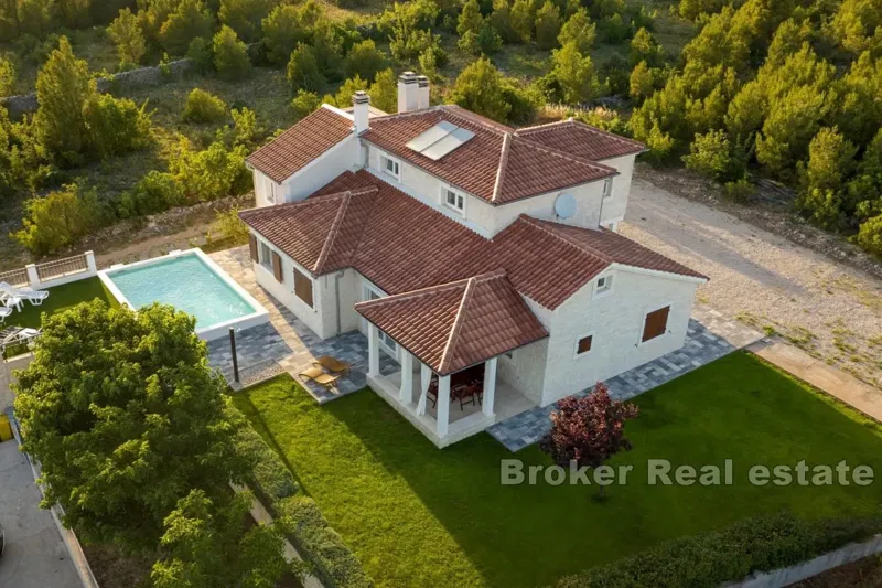 Modern villa with a pool – 2