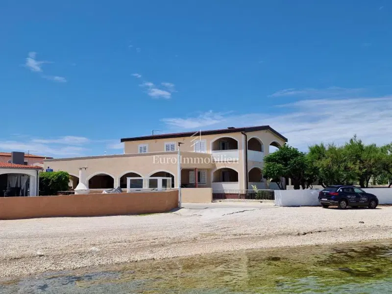 Vir, apartment house first row to the sea – 2