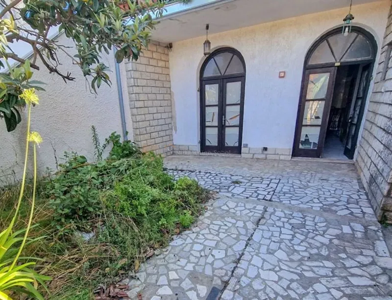 Üzlethelyiség Mali Lošinj – 3