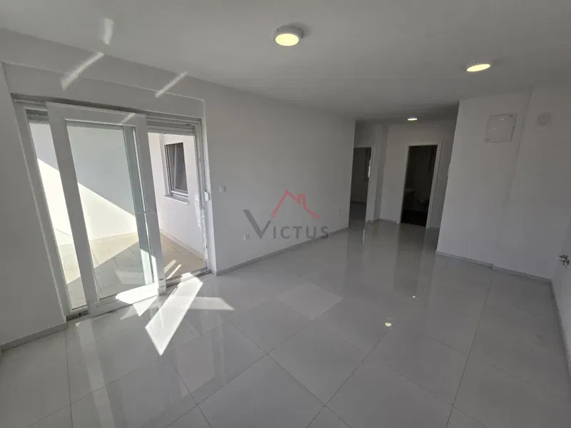 CRIKVENICA - Appartamento su due piani in nuova costruzione, a 150 metri dal mare, 103 m2 – 2