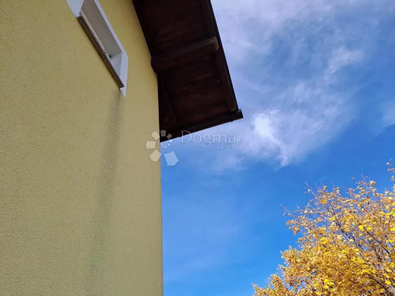 Dům Jošavica, Petrinja, 597m2