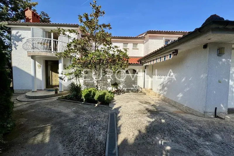 Krk, Malinska, Mediterranean house with sea view on a great location – 2