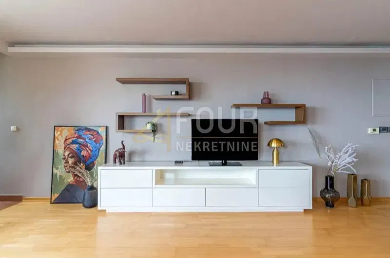 Flat Zamet, Rijeka, 78m2 – 2