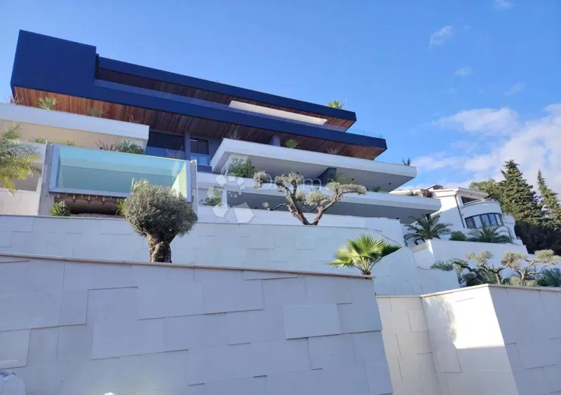 Flat Opatija, 251,18m2 – 2