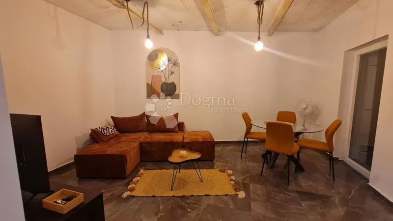 Casa Varoš, Šibenik, 62m2 – 3