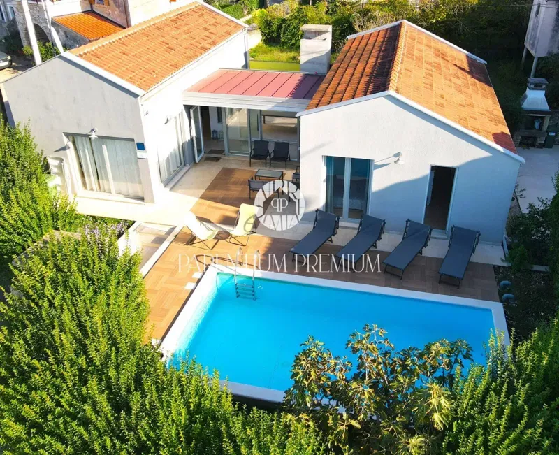 Ground floor house with swimming pool, 4 km from Poreč and the sea – 3