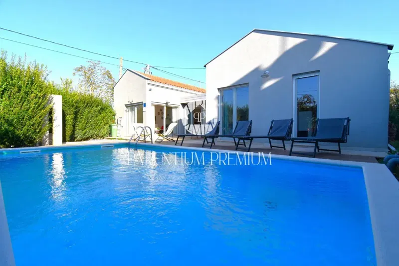 Ground floor house with swimming pool, 4 km from Poreč and the sea – 2