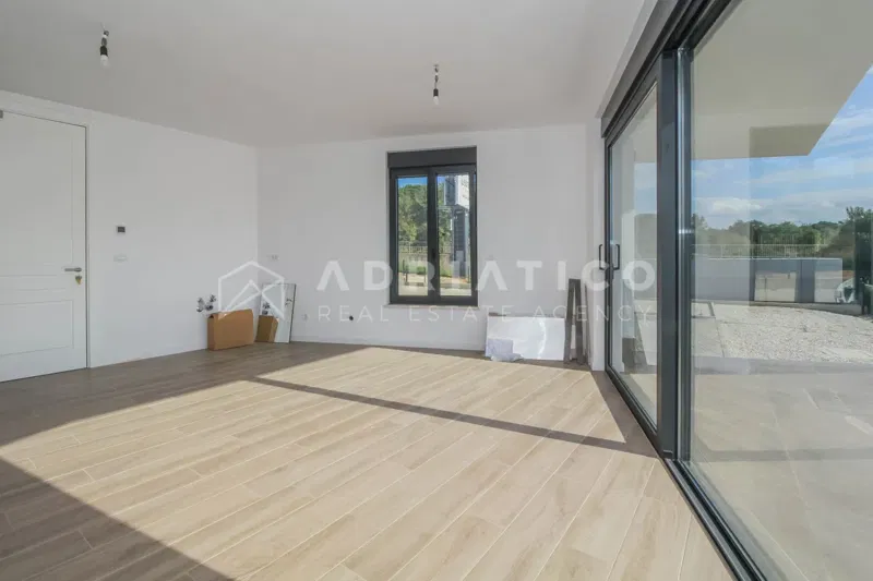 POREČ Apartment on the ground floor, 2 bedrooms – 2