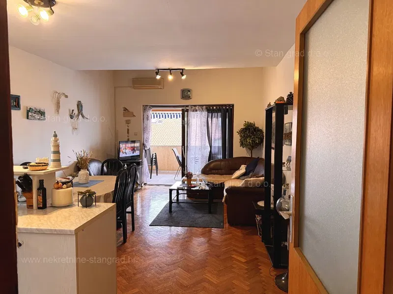 Krk, apartment in a high attic with a view of the sea! – 3