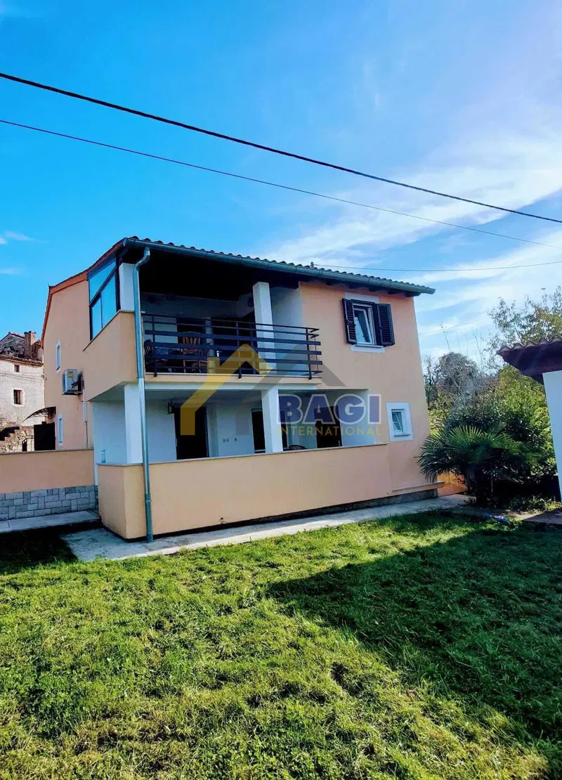 ISTRA - KAROJBA Casa per 8 lavoratori