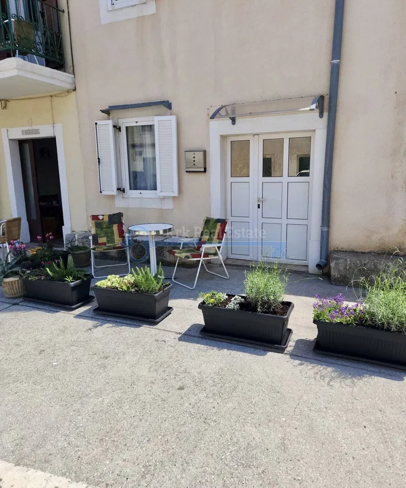 ABVERKAUF! REDUZIERTER PREIS! PUNAT-HAUS MIT MEERBLICK – 2