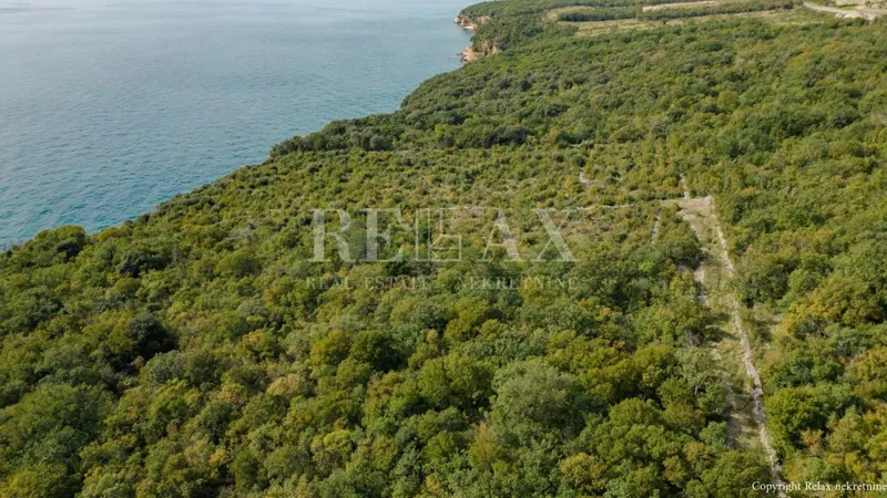 Novi Vinodolski - investment land, first row to the sea – 3