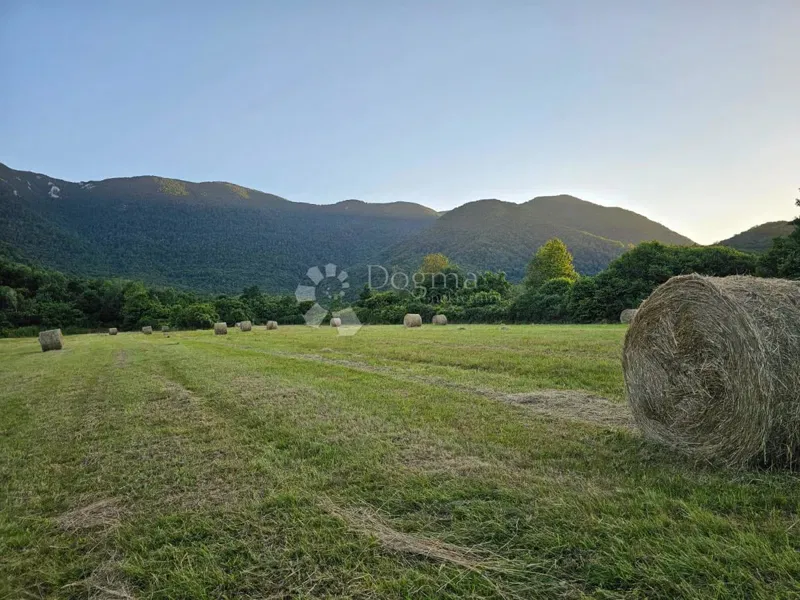 Föld Brušane, Gospić - Okolica, 7.373m2 – 2