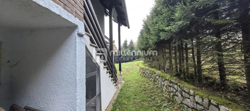 Gorski Kotar, Razloge, samostojeća kuća kod izvora Kupe – 3