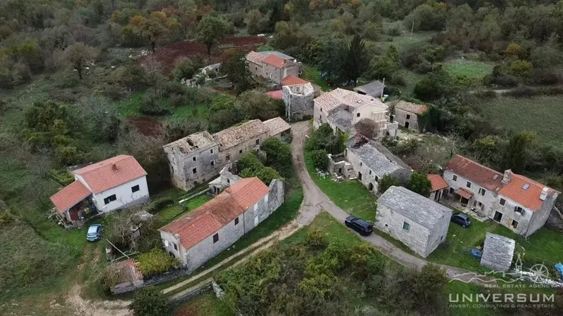 5 stone houses for complete renovation near Buje – 2