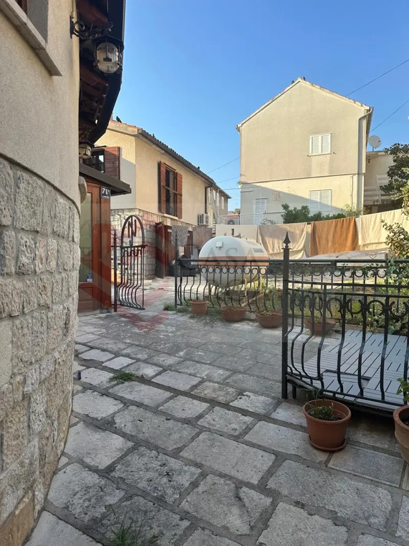 Kuća: Šibenik, 281.00 m2 – 3