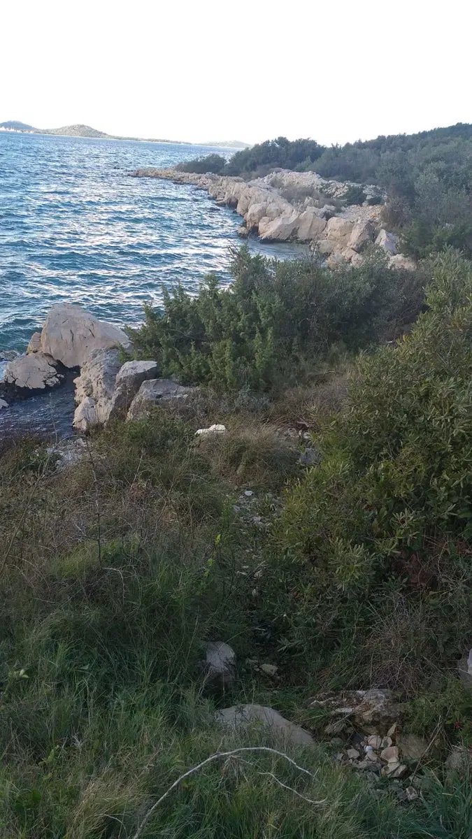 Poljoprivredno zemljište, Pirovac, 2500 m2