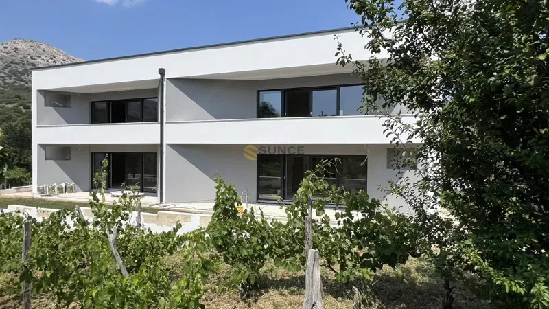KRK ISLAND, BAŠKA, SURROUNDINGS, new apartment on the ground floor with a garden of 155 m2! – 2