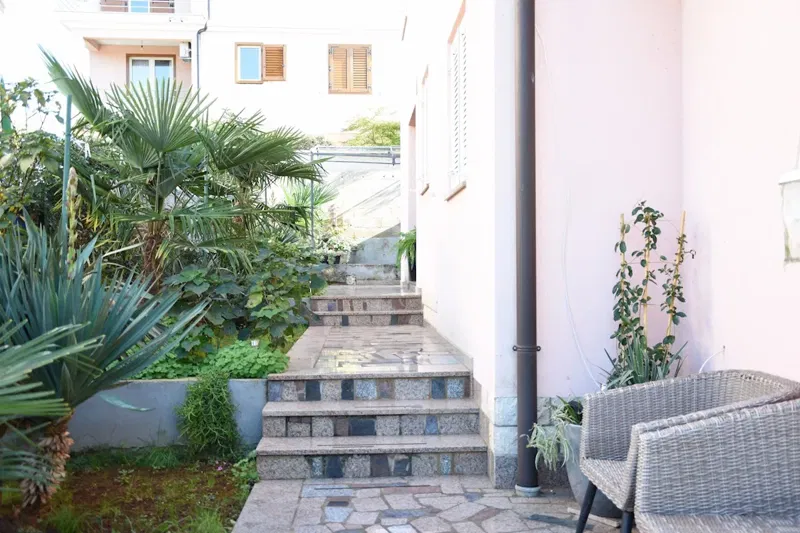 Poreč, a charming semi-detached family house, not far from the city center – 2
