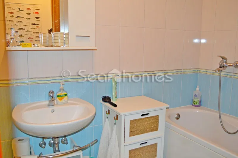 Furnished apartment with excellent sea views, plus inside and outside parking – 3