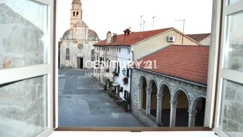 SVETVINČENAT, AMPIO APPARTAMENTO CON TERRAZZA SUL TETTO - VISTA MARE E LOCALE COMMERCIALE – 3