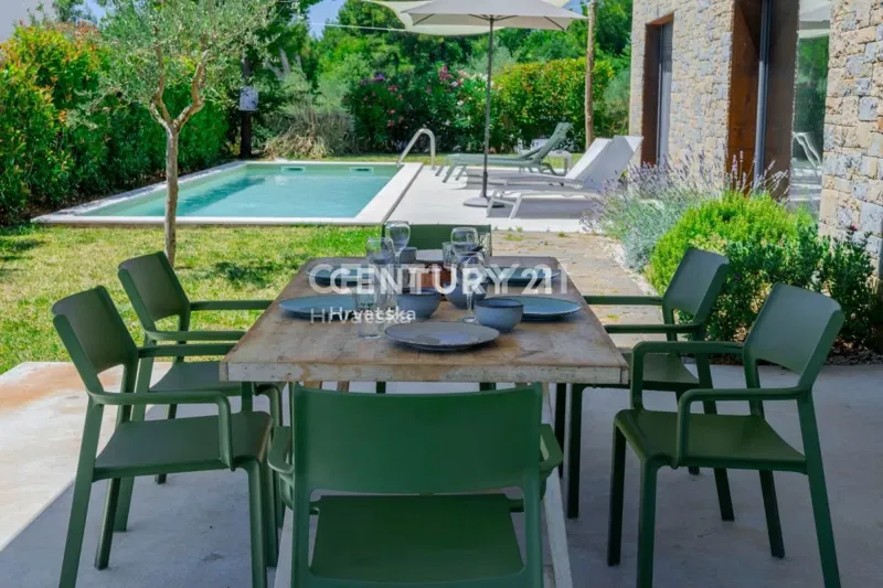 TAR, VABRIGA, CASA ROMANTICA DAL DESIGN MODERNO, MARE A 1 KM – 3