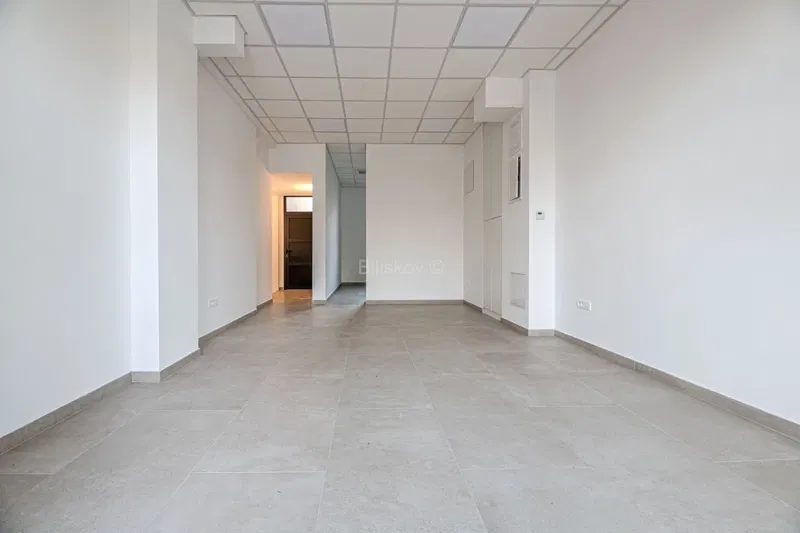 Üzlethelyiség Medveščak – 3