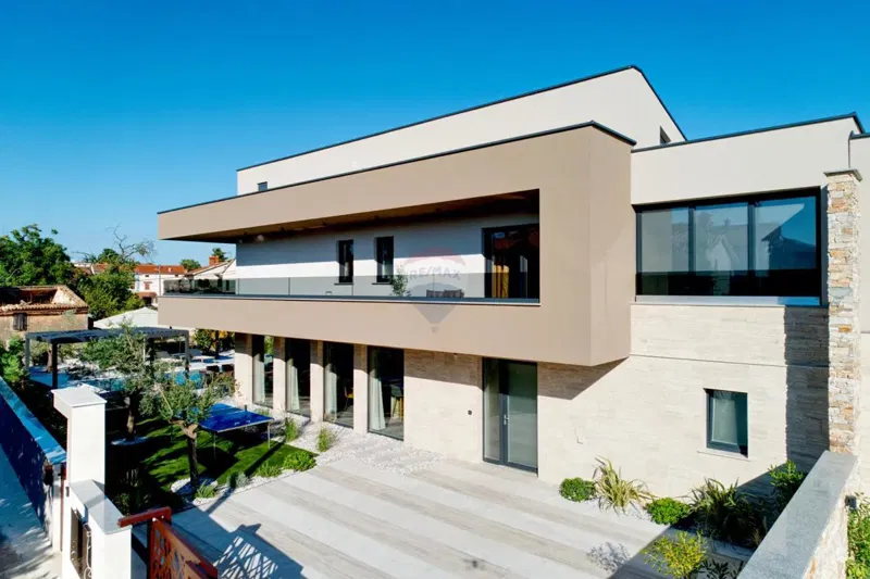Casa Marčana, 200m2 – 3