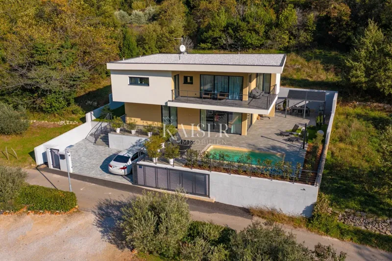 Opatija, Mošćenička Draga - Dolgoročni najem popolnoma nove luksuzne vile z bazenom 800 m od morja