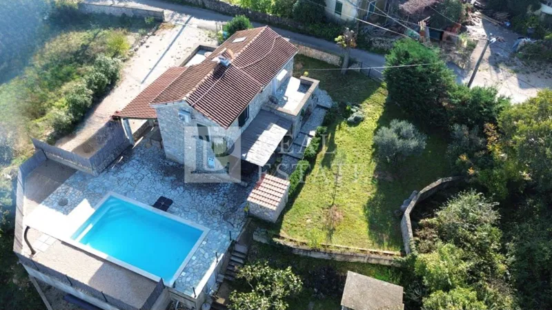 INSEL KRK, UMGEBUNG MALINSKA - autochthones Steinhaus auf einem Grundstück mit Swimmingpool – 2