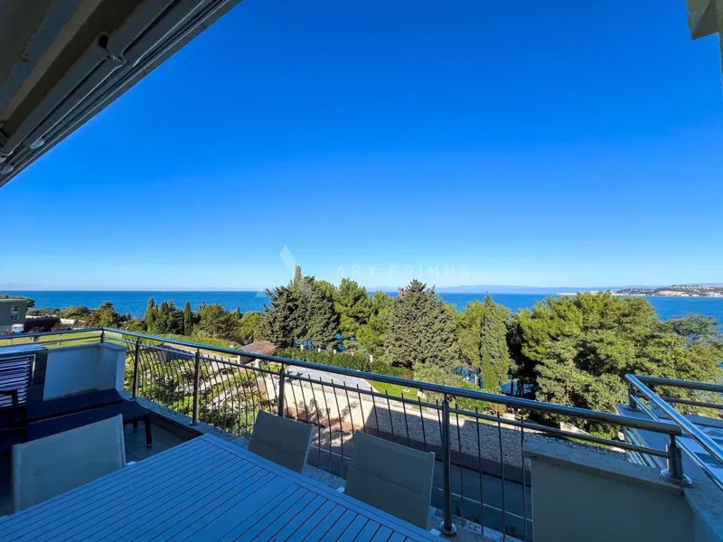 Apartment in an exclusive location, Crveni Vrh, Umag – 2
