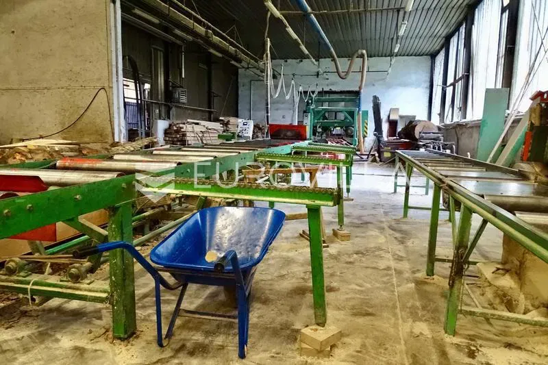 Donja Dobra, Proizvodna hala, površina objekta i okućnice 17210 m²