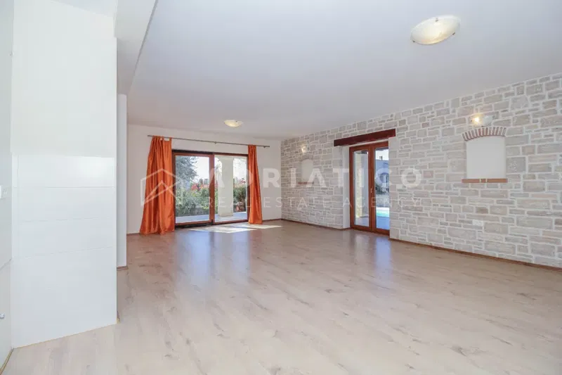 Dintorni di Parenzo, Casa indipendente con piscina e vista mare – 3