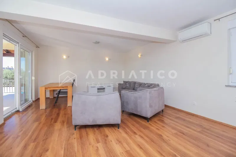 Surroundings of Poreč, Detached house with pool and sea view – 3